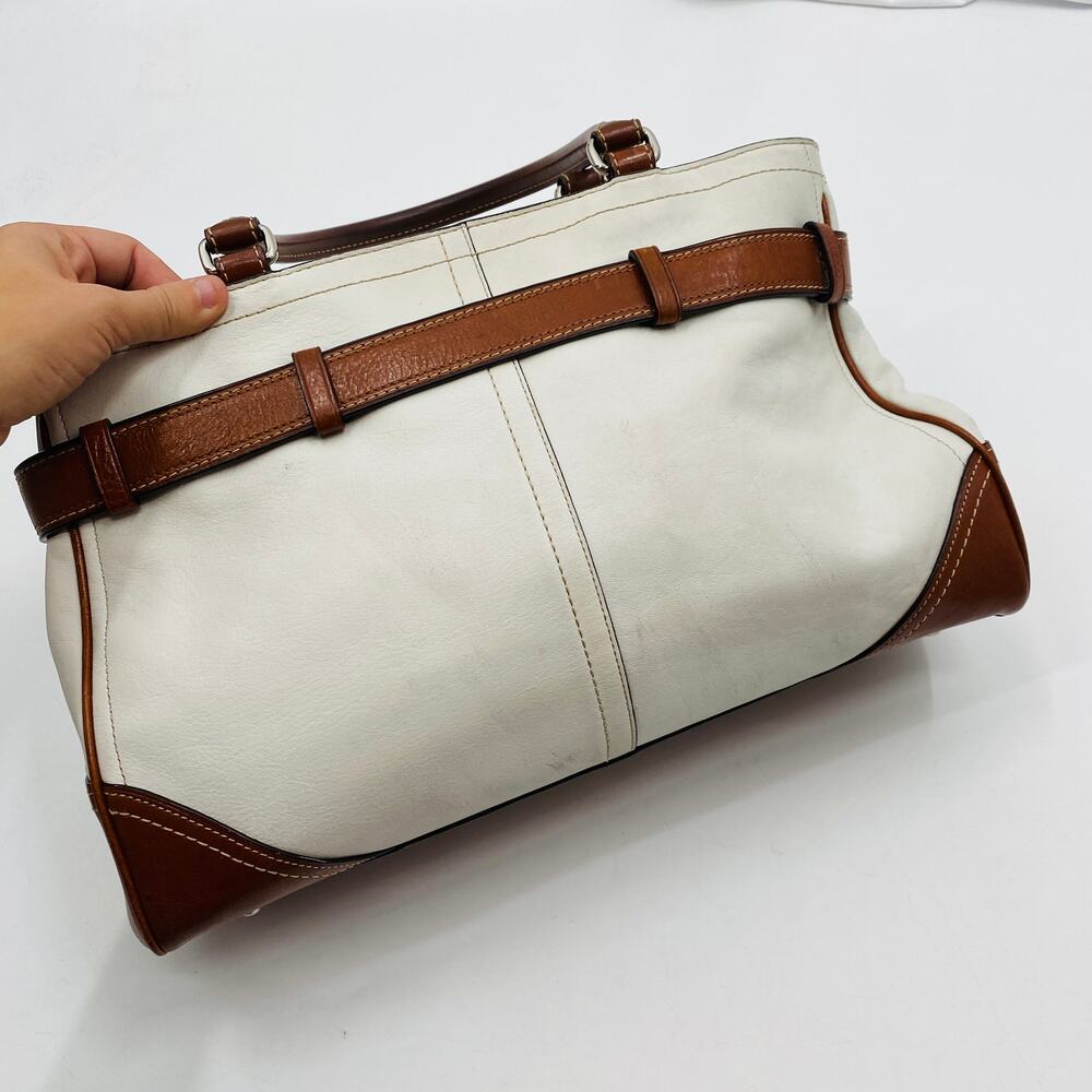 Coach white & brown leather hampton shoulder bag - Picture 4 of 9